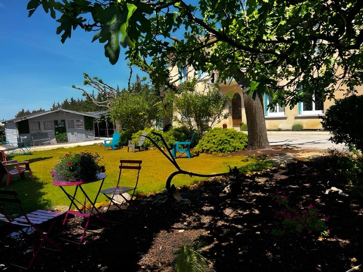 Gite Les Feuilles De Chene Villa Carpentras Exterior photo