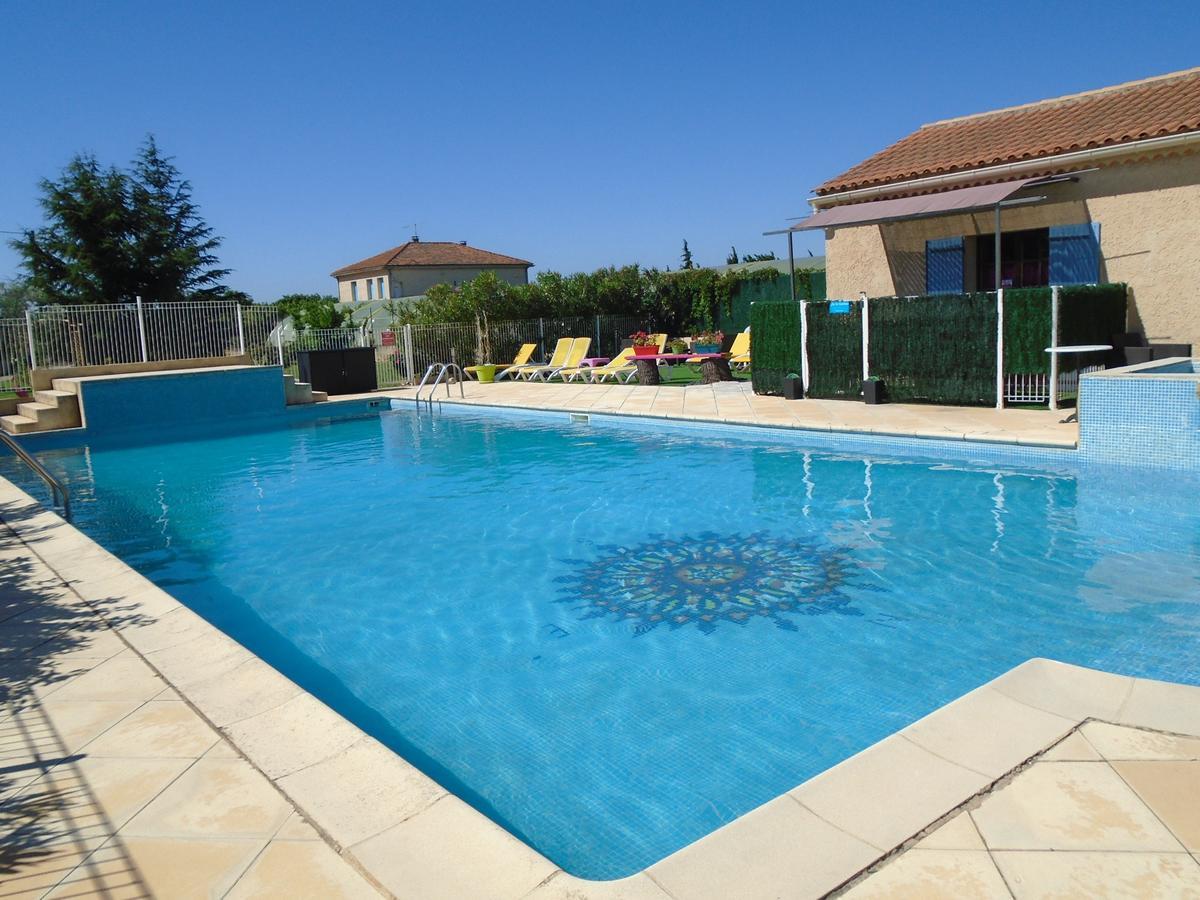 Gite Les Feuilles De Chene Villa Carpentras Exterior photo